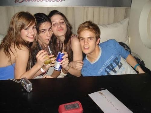 brenda-asnicar_dot_net-personalphotos-friends-0022 brenda-asnicar_dot_net-personalphotos-friends-0022