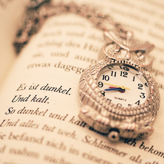 es_ist_dunkel__by_simoendli