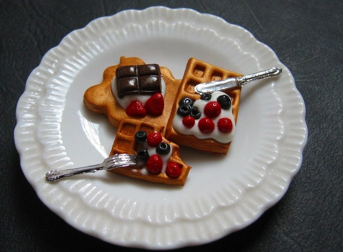 Gaufres_chantilly_fruits_rouge_by_Flo_Tifou