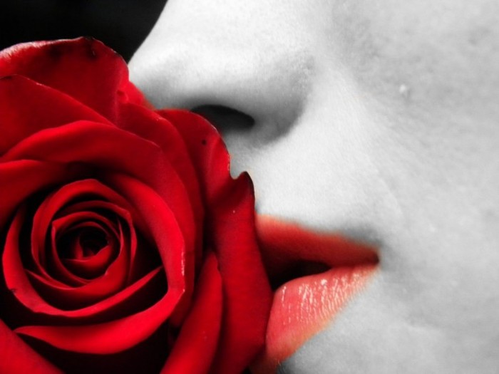 Black_and_White_Rose_Lips_by_JKWphotos - Buze2