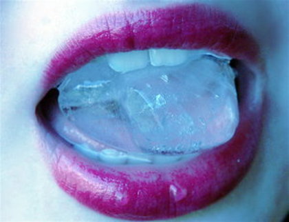 Cold_lips_by_Every02