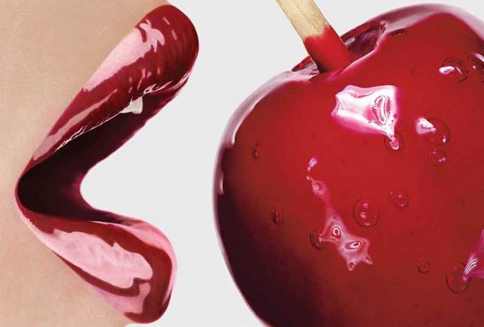 lips-and-apple-red