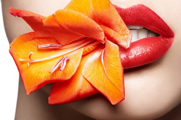 lips-makeup-1-600x397