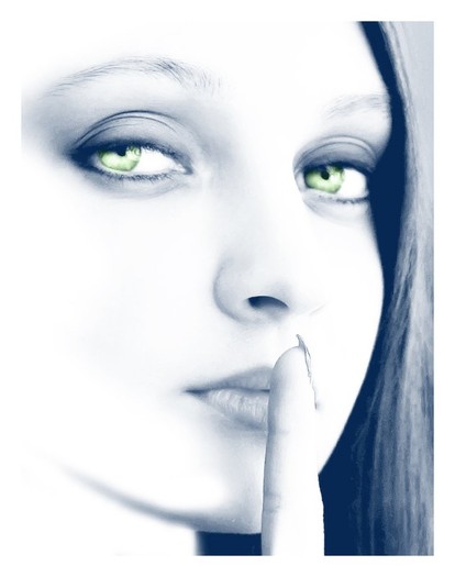 Shhh_by_midnightstouch - Buze2