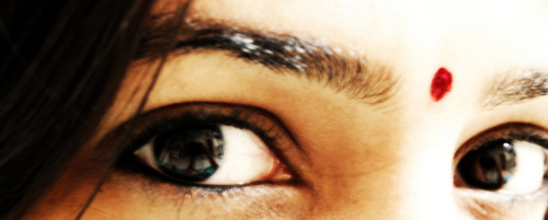 2230466953_2e5e4e60a5 - Bindi