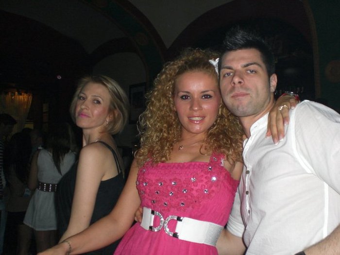 MUMU,CREATA SI COLEGU*:)