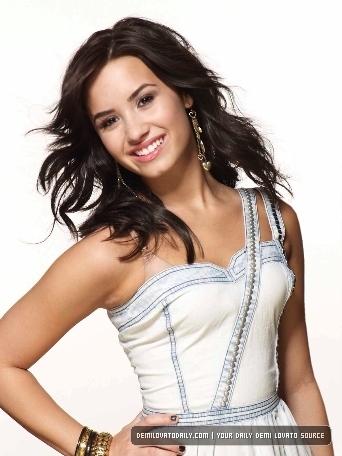 Demi Lovato (14)