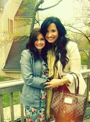Demi Lovato (35)
