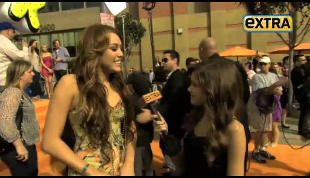 bscap0010 - 02 04 Nick Kids Choice Awards Extra Interview