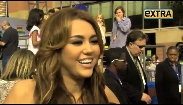 bscap0104 - 02 04 Nick Kids Choice Awards Extra Interview