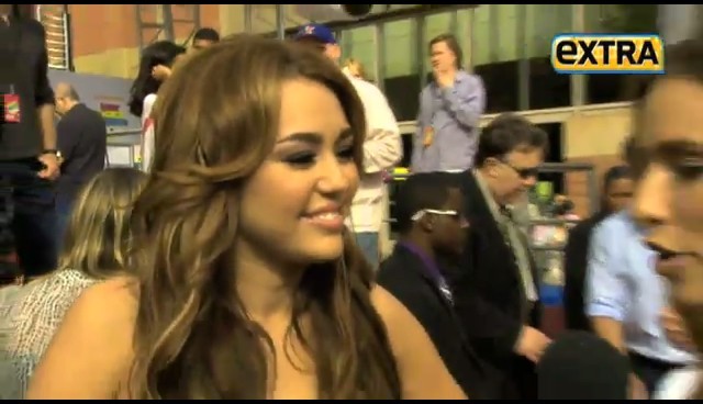 bscap0106 - 02 04 Nick Kids Choice Awards Extra Interview