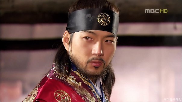 6329_104547218698_654448698_1975673_6834159_n - bq---jumong---qb