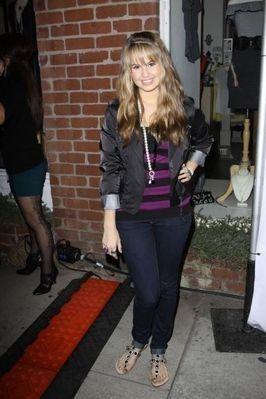 Debby_Ryan_1265524303_3