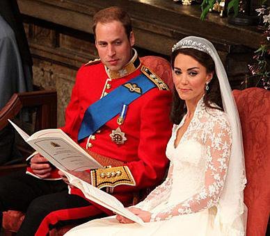 Comparație Regală Nunta Prințului William Cu Kate Vs Nunta