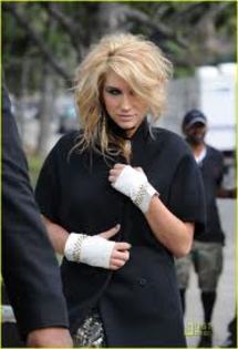 images (4) - Kesha