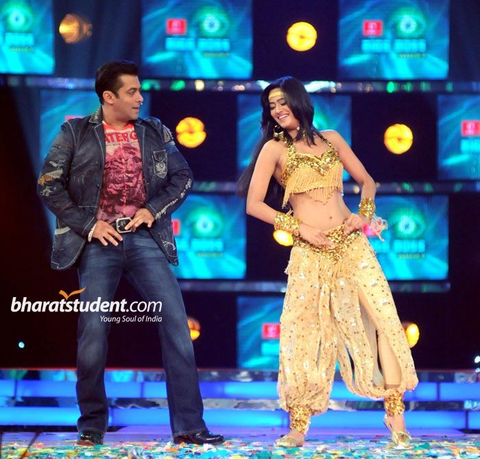 77ab3c0a0aa01141693b2ce257f5b10d - sweta tiwari