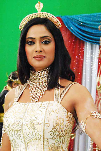 300609102105_2 - sweta tiwari