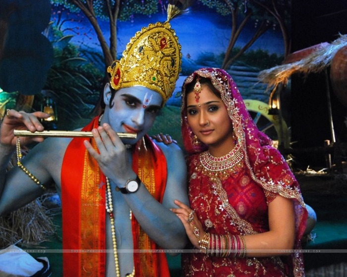 33204-angad-as-alekh-and-sara-as-sadhna - 1-Sara Khan-Sadhna