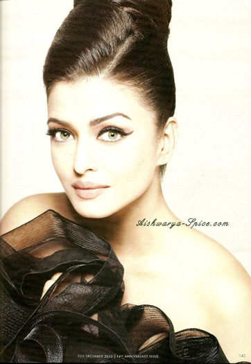 10Elle004 - 1-Aishwarya Rai