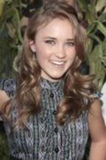 17901408_DRRNSOTFQ - emily osment