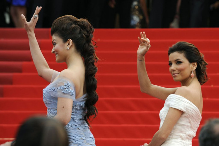 aishwarya-rai-cannes-2010-day-1-bollyupdatescom-03