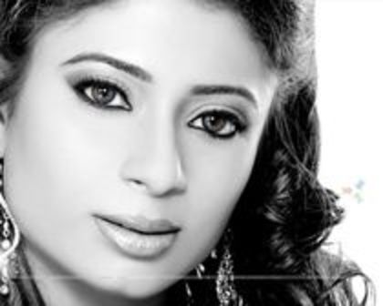18913549_JNNBCLMTQ - zeenat