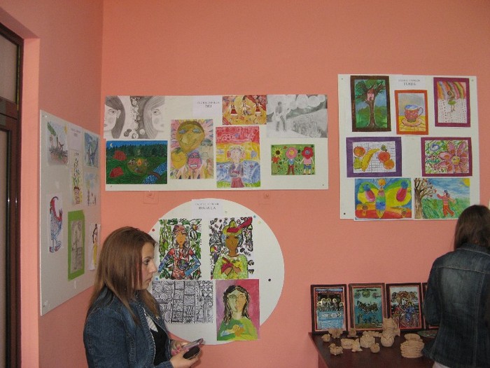 IMG_8; Selectiuni din expozitie
