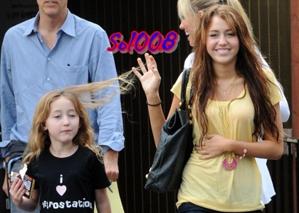 10727673_TTLKQZUCS - Oo_Miley-Cyrus_oO