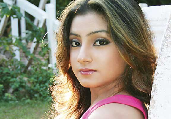 Neha Marda - SINGH SISTERS-POVESTE