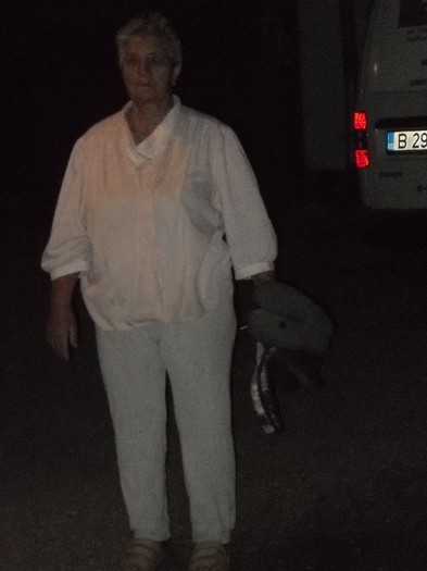 Mai carati-va acasa odata