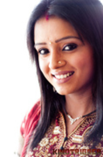 37760141_IUGYZSVZP - parul chuhan ragni culoarea fericirii
