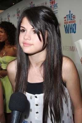 normal_selenafan028 - Intermix celebration of the VH1 Honors to benefit Save The Music