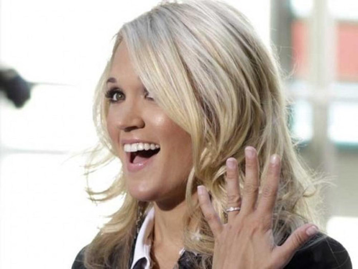Carrie Underwood (26)