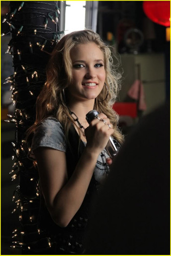 Emily Osment (21) - x - Emily Osment