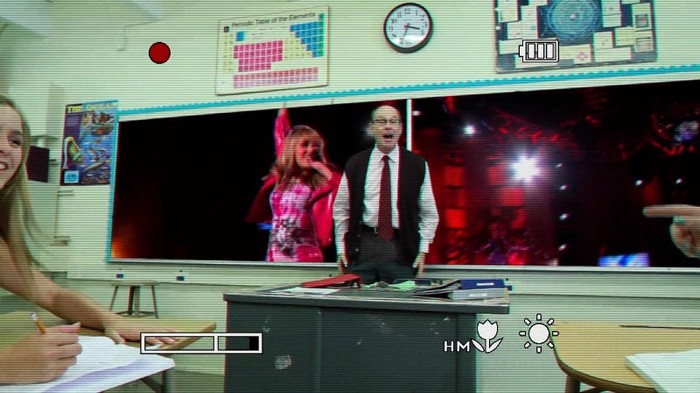 Hannah Montana - Ordinary Girl&rlm; 320