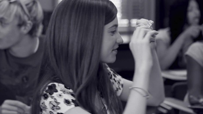 Hannah Montana - Ordinary Girl&rlm; 323 - 0-0 Hannah Montana - Ordinary Girl