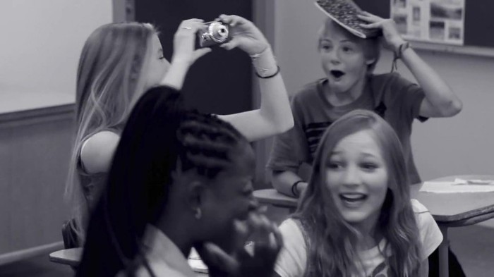 Hannah Montana - Ordinary Girl&rlm; 365 - 0-0 Hannah Montana - Ordinary Girl