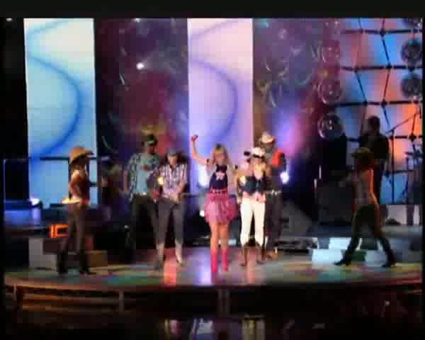 Hannah Montana - Let&#39;s Chill (Ice Cream Freeze) Music Video&rlm; 044 - 0-0 Hannah Montana - Lets Chill -Ice Cream Freeze