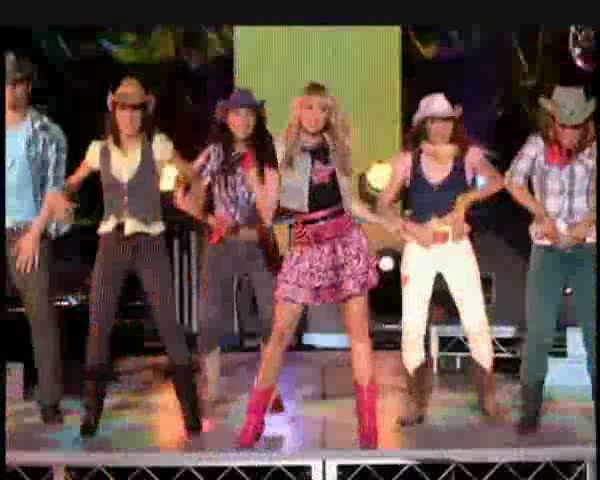 Hannah Montana - Let&#39;s Chill (Ice Cream Freeze) Music Video&rlm; 086 - 0-0 Hannah Montana - Lets Chill -Ice Cream Freeze