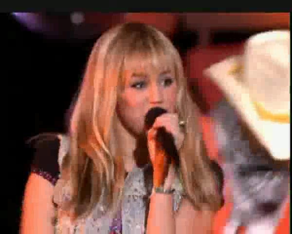 Hannah Montana - Let&#39;s Chill (Ice Cream Freeze) Music Video&rlm; 144