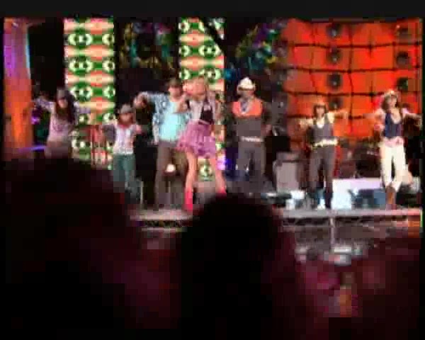 Hannah Montana - Let&#39;s Chill (Ice Cream Freeze) Music Video&rlm; 193