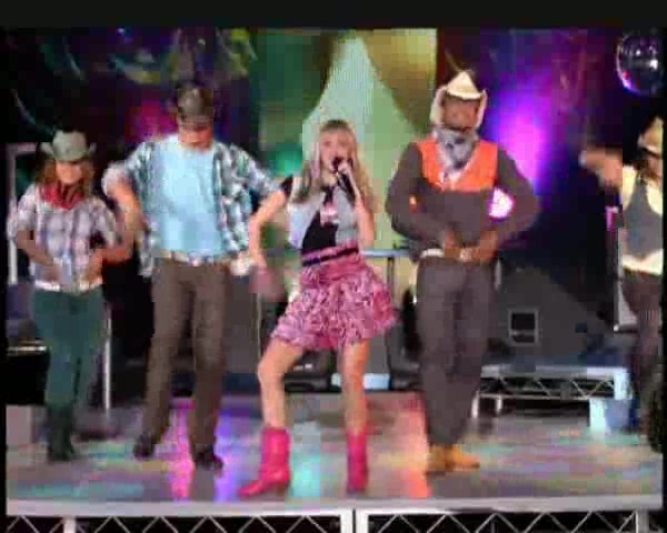 Hannah Montana - Let&#39;s Chill (Ice Cream Freeze) Music Video&rlm; 226