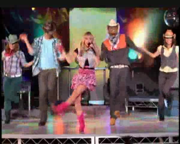 Hannah Montana - Let&#39;s Chill (Ice Cream Freeze) Music Video&rlm; 244
