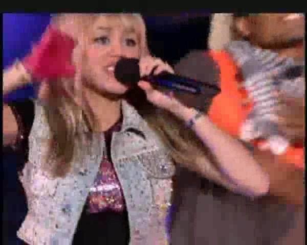 Hannah Montana - Let&#39;s Chill (Ice Cream Freeze) Music Video&rlm; 246