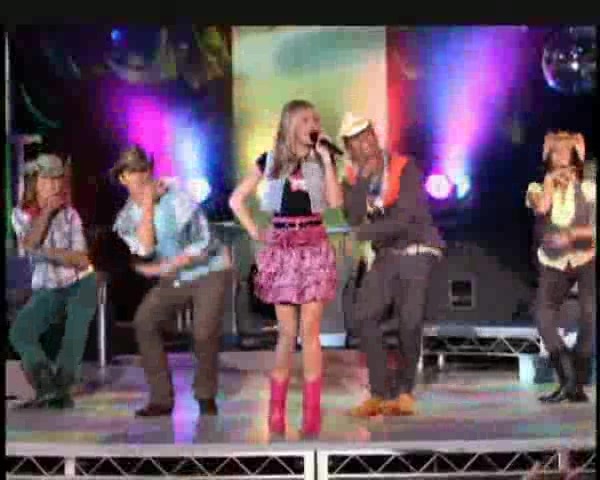 Hannah Montana - Let&#39;s Chill (Ice Cream Freeze) Music Video&rlm; 259