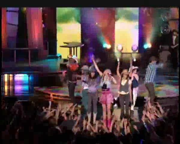 Hannah Montana - Let&#39;s Chill (Ice Cream Freeze) Music Video&rlm; 301