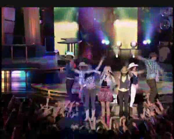 Hannah Montana - Let&#39;s Chill (Ice Cream Freeze) Music Video&rlm; 302