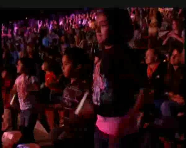 Hannah Montana - Let&#39;s Chill (Ice Cream Freeze) Music Video&rlm; 324
