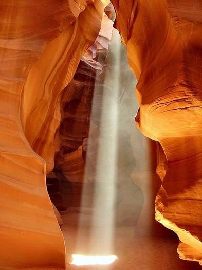 antelope-canyon_b - locuri frumoase din lume