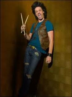 Sunt in Formatie Ash